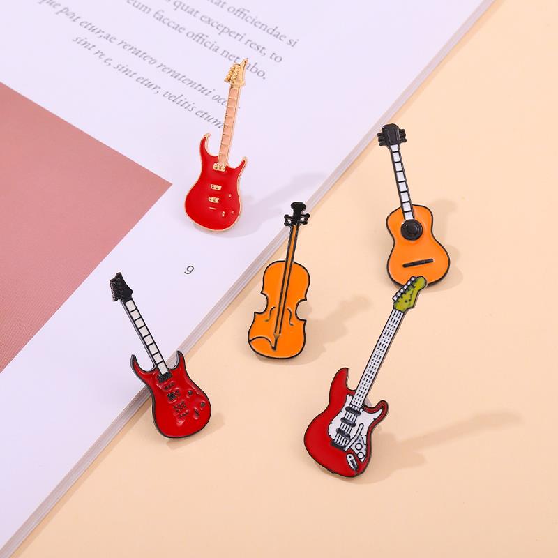 핀 사용자 정의베이스 기타 브로치 악기 옷깃 배지 어린 - Musical Instruments Cartoon 리뷰 및 가격
